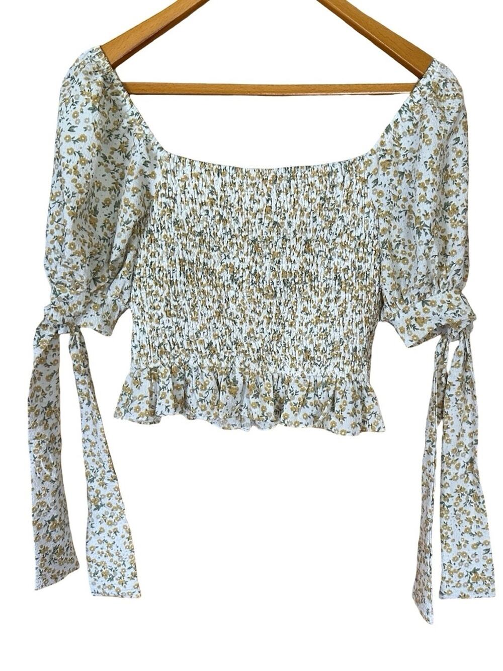 Altar’d State Smocked Floral Tie Sleeved Cropped Top Sz S